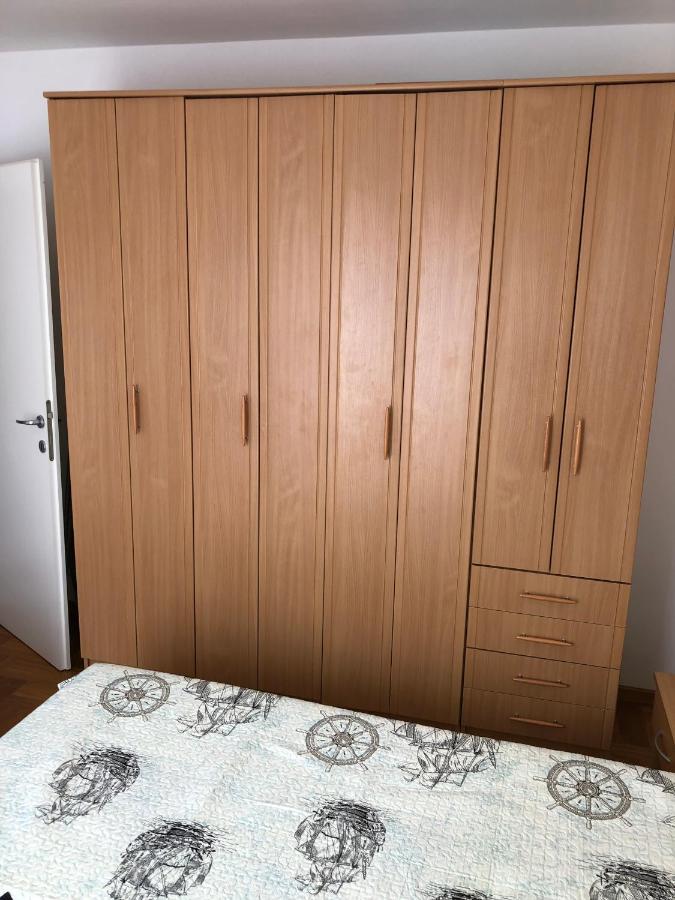 Vito & Rocco Apartment Малинска Екстериор снимка