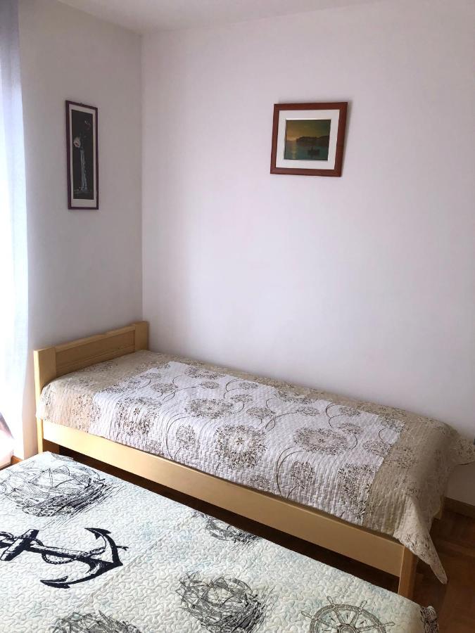 Vito & Rocco Apartment Малинска Екстериор снимка